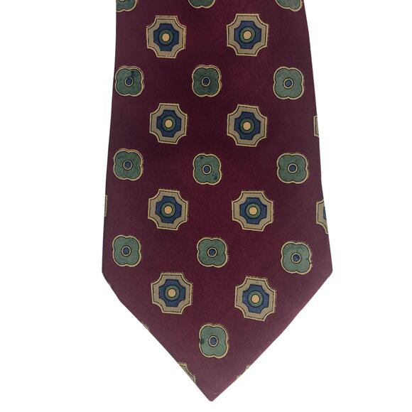 Geometric Shapes Maroon Tie - Picture 4 of 5